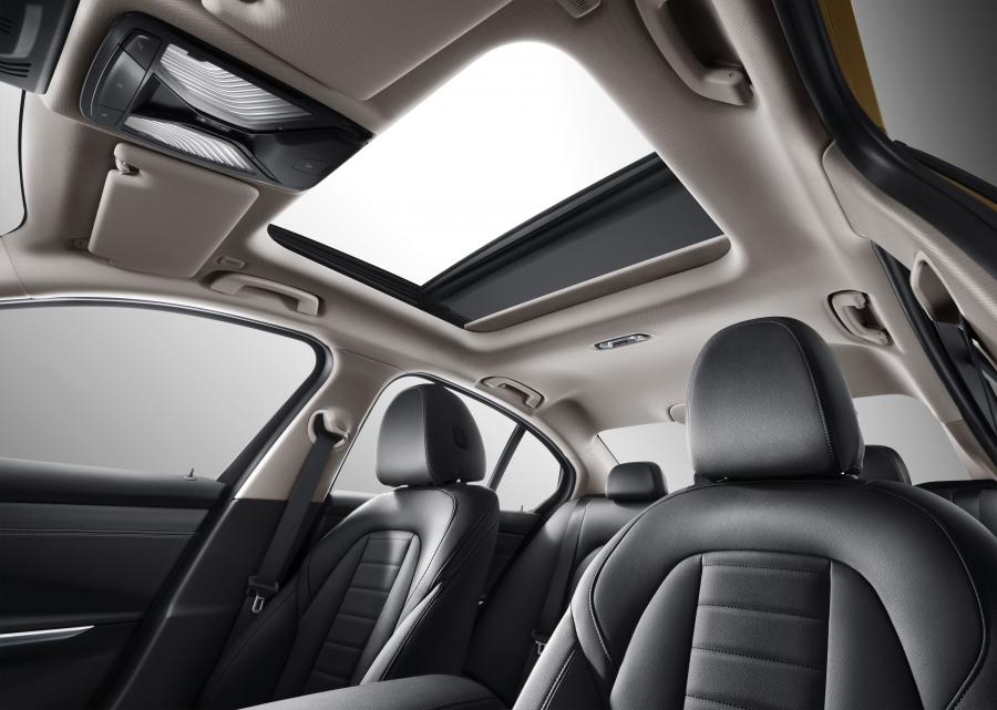 Интерьер BMW 325i M Sport (G20) 2019 года  (CN) (фото 33 из 43)